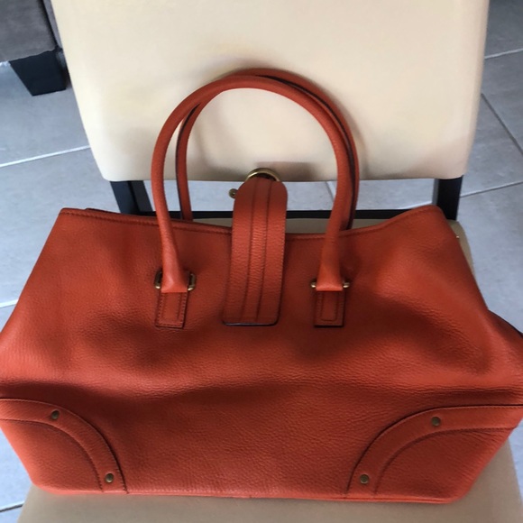 Burberry purse. Used once - Picture 2 of 7